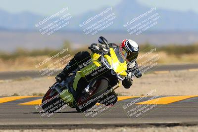 media/Oct-09-2022-SoCal Trackdays (Sun) [[95640aeeb6]]/Turn 15 (150pm)/